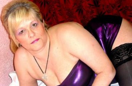 Profil von: BettyX - aktfotografie frauen, porno oral