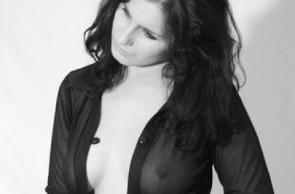 Profil von: Alana - LiveSearch-Tags: muschi rasiert kostenlos, amateur hardcore sex