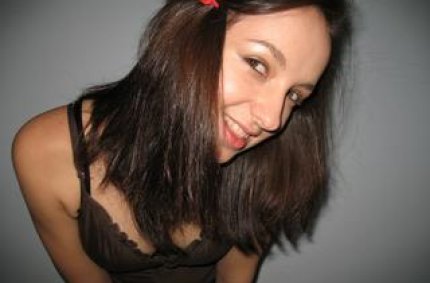 Profil von: SüßeGina - LiveSearch-Tags: blanke moepse, camsex